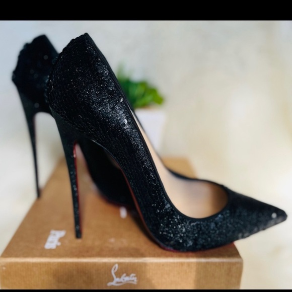 🍾🥂SOLD🥳Christian Louboutin Sequin Heels - Picture 2 of 9
